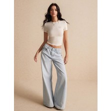 Touz Ribbon Nakış Detaylı Beyaz Body Crop Bluz