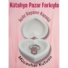 Lusenne Makyaj & Takı Organizeri: Kalp Şeklinde Kabartmalı Takı ve Mücevher Kutusu, Şık Tasarım