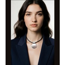 Dilhan Atlay Madalyon Choker Kolye