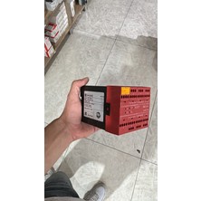 Schnedier Schneider Electric XPSLMR1152 Preventa Muting Güvenlik Modülü | 24VDC | Işık Perdesi Emniyet Kontrolörü