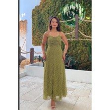 Neşeli Butik Kadın Yeşil Ince Askılı Puantiye Desen Göğüs Drapeli Midi Boy Elbise NBMY4037