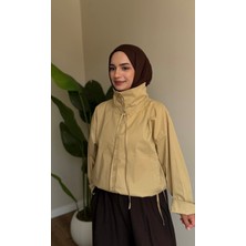 Gamze Özkurt Sık Düğmeli Poplin Ceket