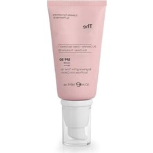Frefly Store Aydınlatıcı ve Cilt Tonu Eşitleyici Güneş Kremi - Spf 50 (50 Ml)