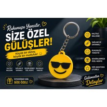 YSN Sounds Emoji Anahtarlık , Gözlüklü Emoji Şeklinde Araç Anahtarlık - Emoji Araba Anahtarlığı