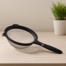 İlk El Grup Tel Süzgeç 16 cm (650 Ml) Plastik Saplı
