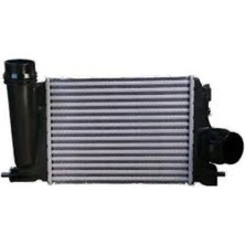 Renault Kadjar Nissan Qashqai 1.5 1.7 Dcı 2018- Turbo Radyatörü Intercooler 674X470.5X16 21457HV80A Wisco