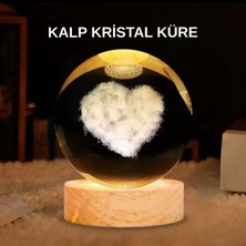 Astraltech LED Işıklı Kalp Desenli Cam Küre Büyük Boy Ahşap Tabanlı