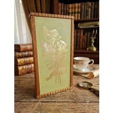 Hureggo Vintage Kitap Şeklinde Ahşap Kutu - Altın Varak Gül Işlemeli Saklama Kutusu - 26X14X5 cm