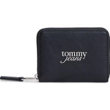 Tommy Hilfiger Kadın Metalik Kabartma Logolu Bozuk Para Cepli Siyah Cüzdan AW0AW18794-BDS