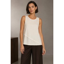 Ivoire Wear Ekru Çapraz Katman Detaylı Asimetrik %100 Viskon Kolsuz Kadın Bluz