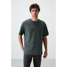 Air Jones Haki Pamuklu Kalın Yüzeyi Dokulu Oversize Fit  Baskılı Erkek T-Shirt - 88371