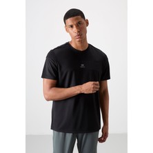 Tommy Life Siyah Nefes Alan Dokulu İnce Esnek Standart Fit Erkek Performans T-Shirt - 88396