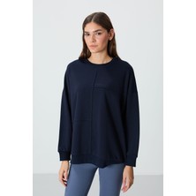 Indigo Kompakt Pamuklu Kalın Pürüzsüz Dokulu O Yaka Oversize Fit Kadın Sweatshirt - 97288