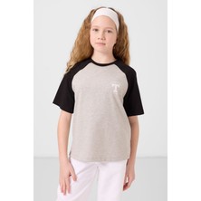 Gri Melanj O Yaka  Pamuklu Baskılı Oversize Fit Kız Çocuk T-Shirt - 75179