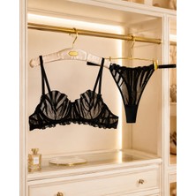 Veloura Zebra Desenli Bralet Takımı