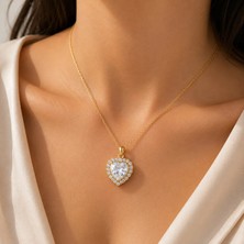 İpek Gold Renk Kalp Figürlü Taş Detaylı Çelik Kolye