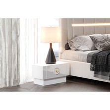 Doressa Sone White Komodin