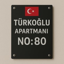 Outdoor One Kişiye Özel Türk Bayrağı Kapı İsimliği | Yazılı Pleksi Apartman & Site Tabelası 20x30cm