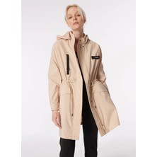 Discovery Expedition Bej Kadın Kapüşonlu Oversize Su Itici Trençkot D4SL-TRC3006