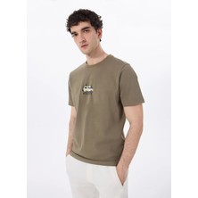 Discovery Expedition D4SM-TST3258 Haki Bisiklet Yaka Relaxed Baskılı Erkek T-Shirt