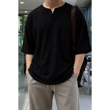 Tarz Cool Erkek Beyaz Oversize %100 Keten V Yaka Kısa Kollu Tişört – Rahat Kalıp Yazlık Keten T-Shirt