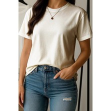 Freedom Storee Kadın Bisiklet Yaka Oversize T-Shirt Kırık Beyaz