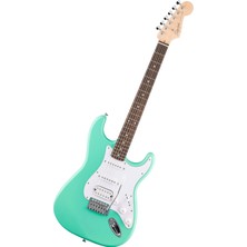 Squier By Fender Debut Collection Hss Stratocaster Elektro Gitar, Laurel Klavye, Beyaz Vuruş Tahtası