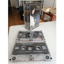 Plakperest Esra Kahraman - Parantez + Ex Love - 2 Adet Kaset - 2004 Türkiye Basım Kaset Albüm + Sıngle Kaset