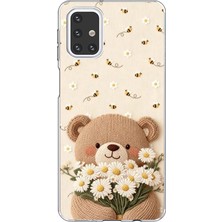 TechTree Samsung Galaxy M31S Uyumlu Arı ve Papatya Sevimli Ayıcık Baskılı Silikon Kılıf
