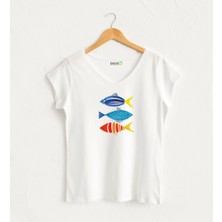 Kidilia Renkli Balıklar V Yaka Kadın Tasarım T-Shirt