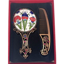 Çini Evi Lale ve Karanfil Aşkı