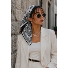 Afvente Arı Çiçek Desen Krem-Siyah Soft Bandana Fular 50X50 cm