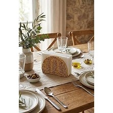 Mey İthalat Buffer Dekoratif Plastik Rattan Peçetelik, Yarım Yuvarlak Tasarım, Doğal Hasır Dokulu, Masaüstü Peçete Standı, 15X10X5.5 cm