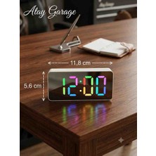 Atay Garage Renkli LED Dijital- Beyaz Kasalı Saat – Masaüstü Alarm Saati, 12/24 Saat, Gece Modu Oturma Odası Yatak Odası Cocuk Odası