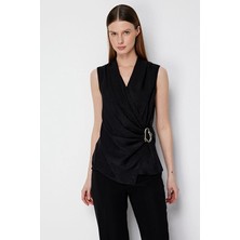 Ekol Kruvaze Regular Fit Polyester Kolsuz Kadın Bluz 02010 Siyah