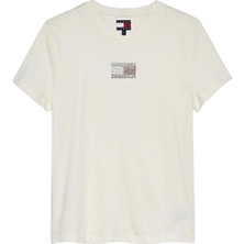 Tommy Jeans Kadın Tişört DW0DW21965 Beyaz
