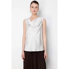 Ekol Regular Fit Polyester Kolsuz Degaje Yaka Kadın Bluz 02014 Beyaz