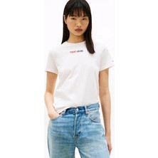 Tommy Jeans Kadın Tişört DW0DW22277 Beyaz