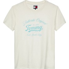 Tommy Jeans Kadın Tişört DW0DW21404 Beyaz