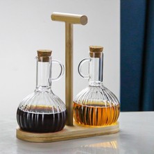 Büyük Pazar Store 2'li Bambu Stand ile Cam Yağdanlık ve Sirkelik Seti, Yemek Masası ve Sofralarınız Için Bambu Standlı Şık Masa Üstü Yağ ve Sirke Şişeleri