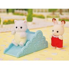 Sylvanian Families 5526 Bebek Yel Değirmeni Parkı - Dollhouse Oyun Setleri Çok Renkli