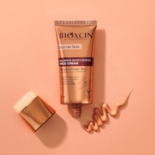 Hype Store On Skin Işıltılı Nemlendirici Yüz Kremi – Hyalüronik Asitli, Pantenollü, Çiçek Yağları ile Zenginleştirilmiş, Tüm Cilt Tipleri Için, 50 ml