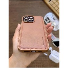 Hype Store Premium Deri Dokulu Darbelere Karşı Dayanıklı Nazal Silikon Kılıf Kahverengi Iphone 14 Pro Max ile Uyumlu