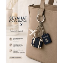 Heners Seyahat Temalı Bag Charm Çanta Aksesuarı – Uçak, Bavul & Pasaport / Uçak, Yıldız & Fotoğraf Makinesi Anahtarlık