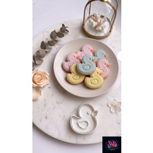 WLS Studio Sevimli Ördek Kurabiye Kalıbı – Şeker Hamuru Şekillendirici – Baby Shower & Bebek Mevlüdi Kurabiye Kalıbı 7cm