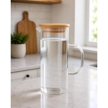 Wheat Grains Global Store Cam Sürahi 1,5 Litre Bambu Kapaklı, Borosilikat Cam Sürahi, Limonata Sürahisi, Soğuk Çay ve Meyve Suyu Sürahisi, Şeffaf Cam Içecek Sürahisi, Damlatmaz Ağız Tasarımı, Ergonomik Kulplu