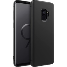 Yake Store Galaxy S9 Plus ile Uyumlu Kapak Mat Siyah Silikon Lux Kılıf