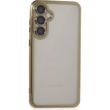 Mariposa Secret Newface Samsung Galaxy S23 Fe Kılıf Razer Lensli Silikon - Gold