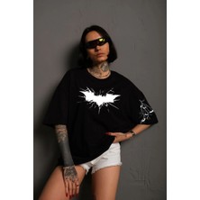 Velmora Fashion Kadın Bisiklet Yaka Tişort Ön ve Kol Yarasa Baskılı T-Shirt - Siyah