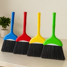 Uravas Store Plastik Saplı Süpürge (Renkli)